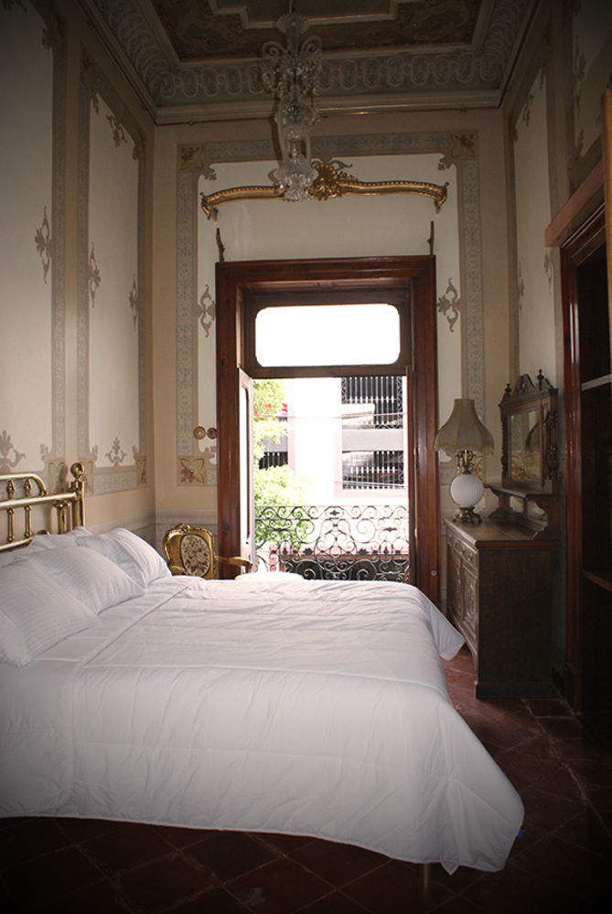 Leonora Hostal Puebla Exteriör bild