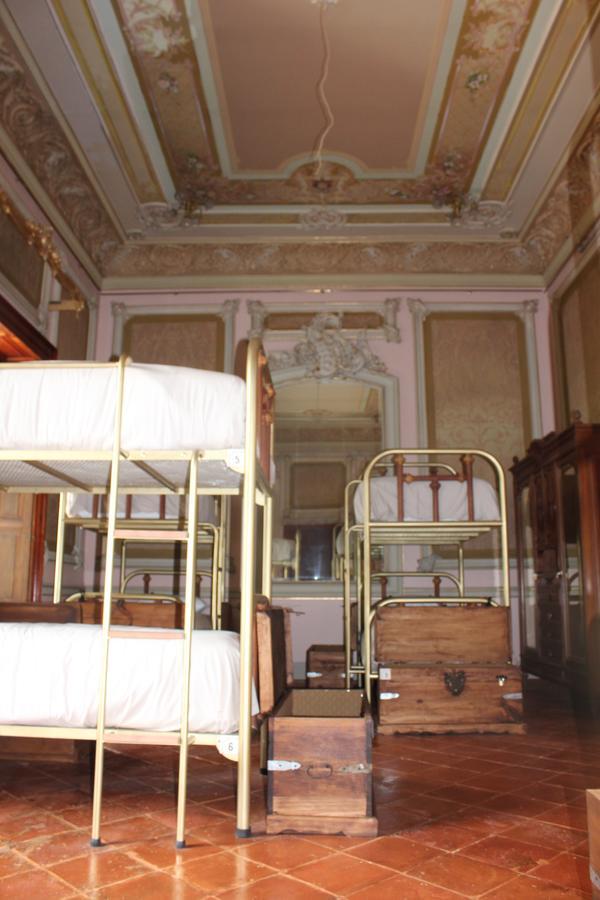 Leonora Hostal Puebla Rum bild