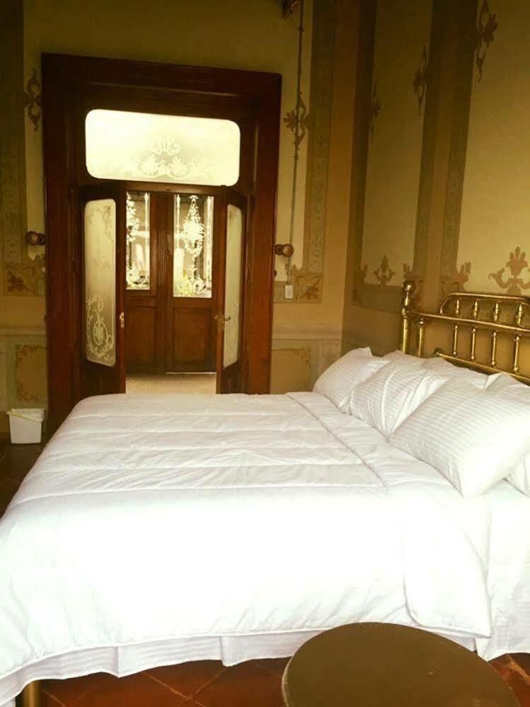 Leonora Hostal Puebla Exteriör bild