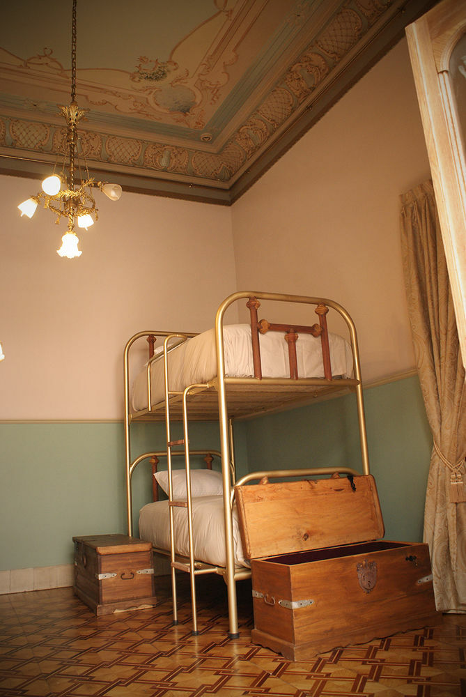 Leonora Hostal Puebla Exteriör bild