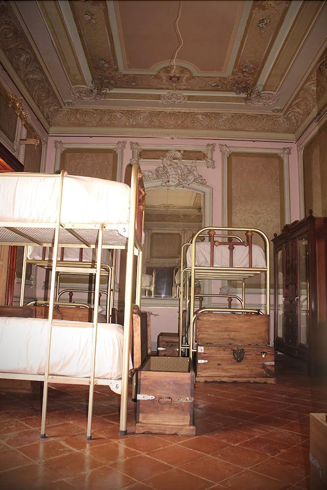 Leonora Hostal Puebla Exteriör bild